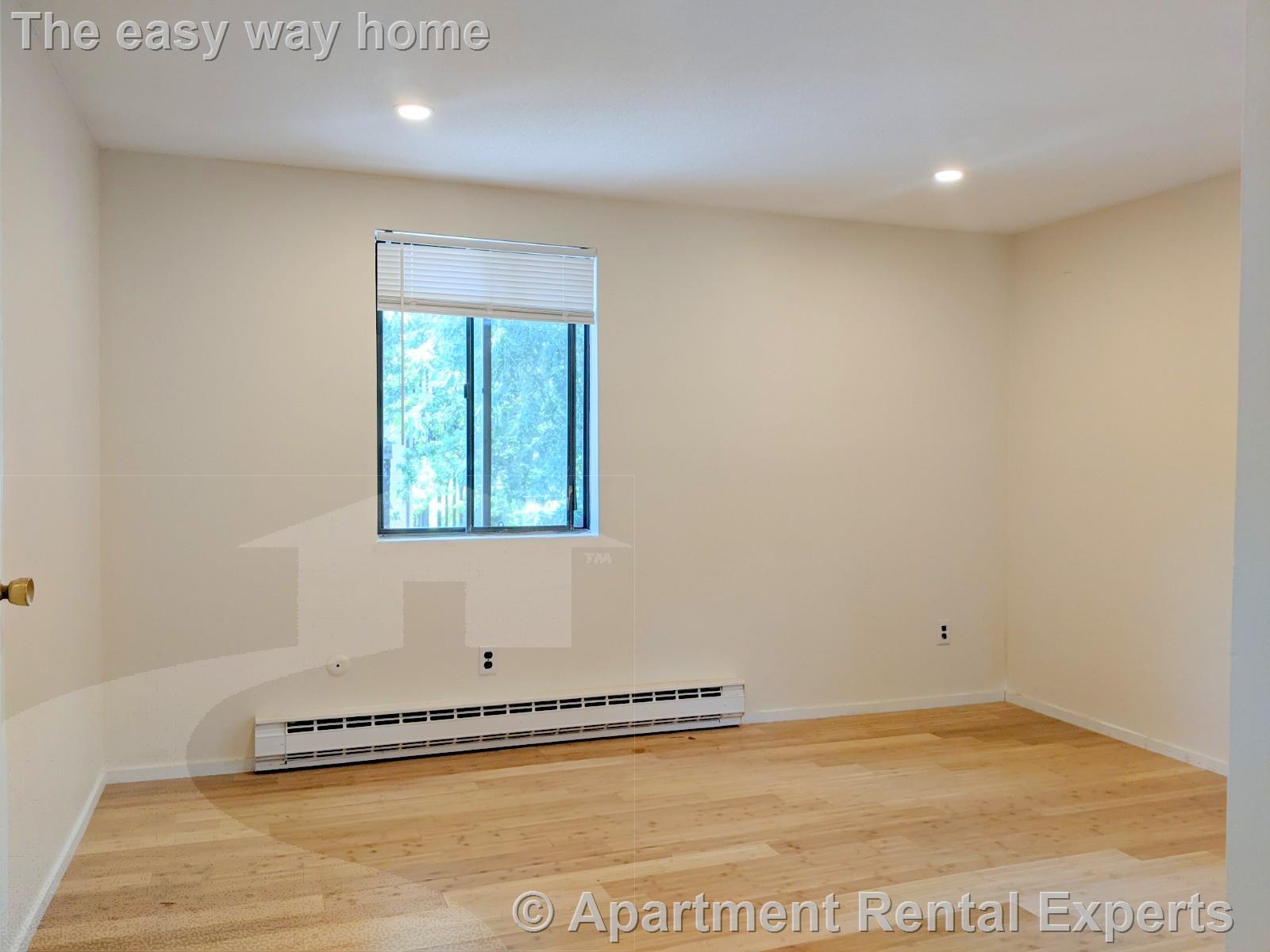 102 Alpine St, Magoun Square