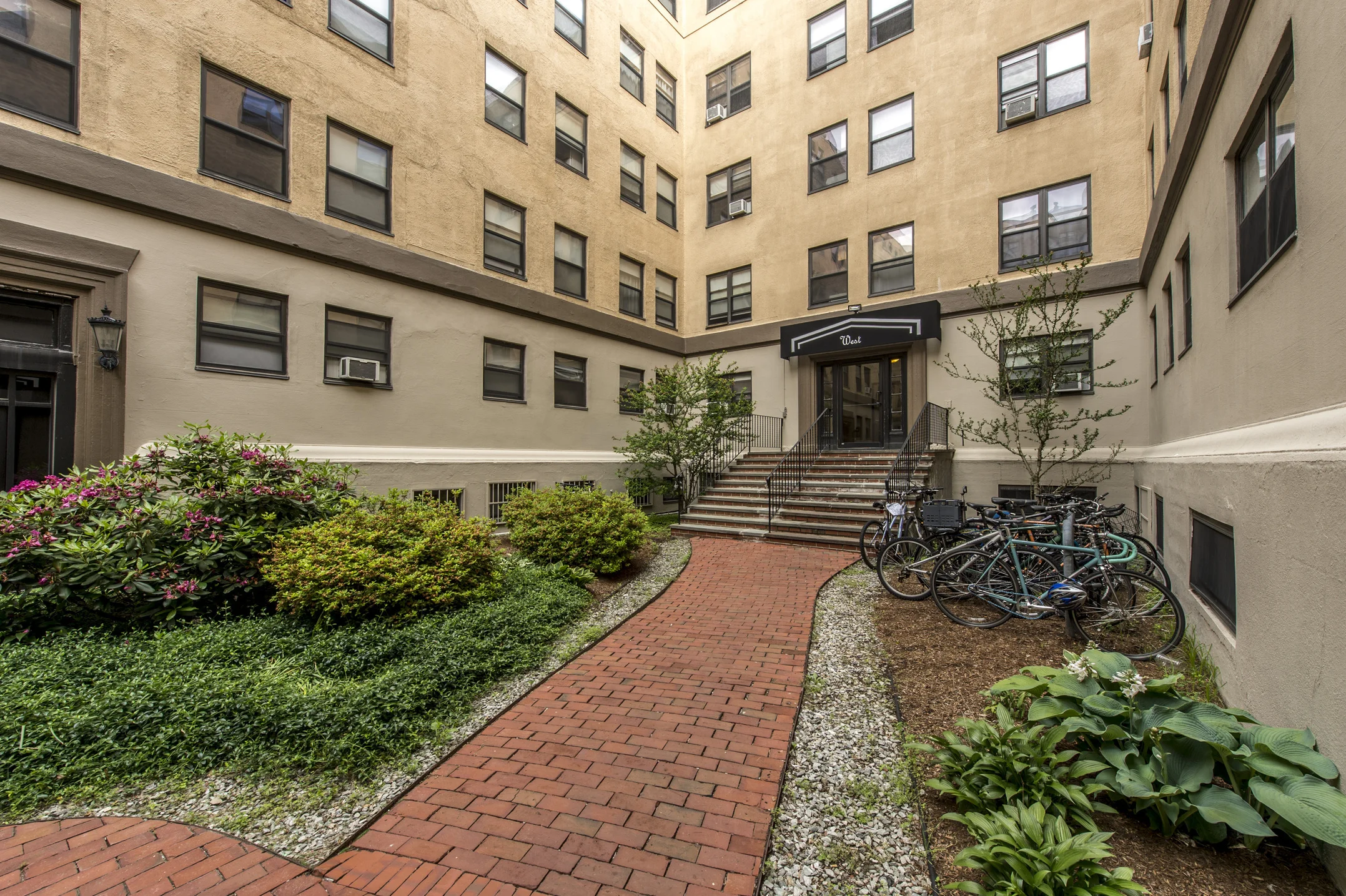 1200 Massachusetts Ave, Riverside