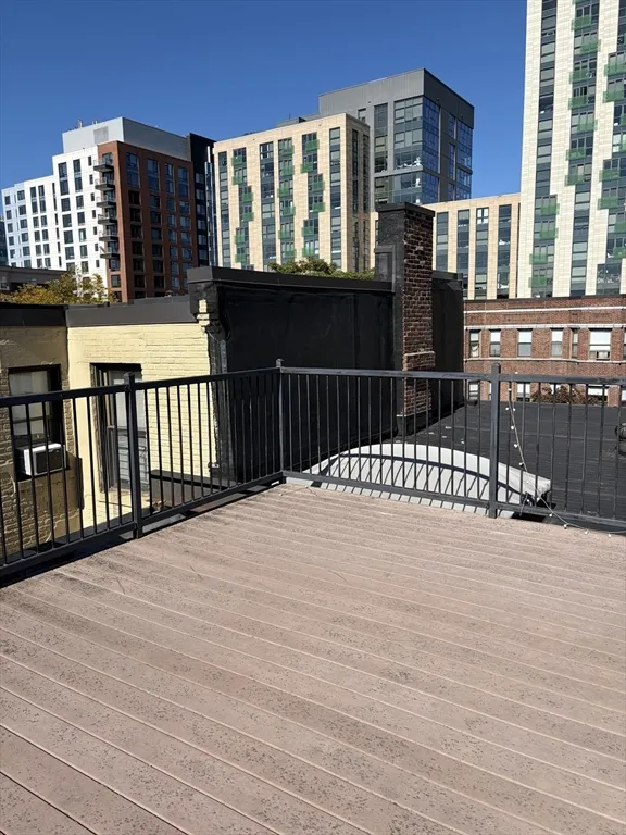 24 Peterborough St, Fenway