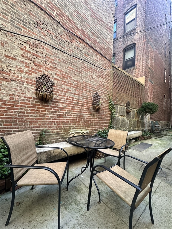 51 Hancock, Beacon Hill