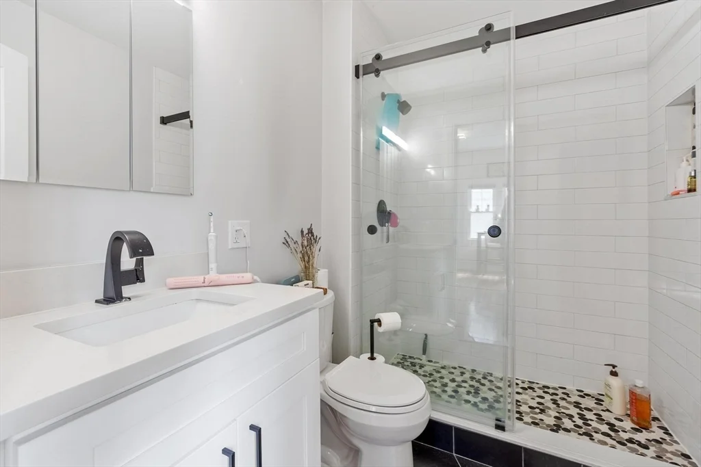 193 Brookside Pkwy, Medford