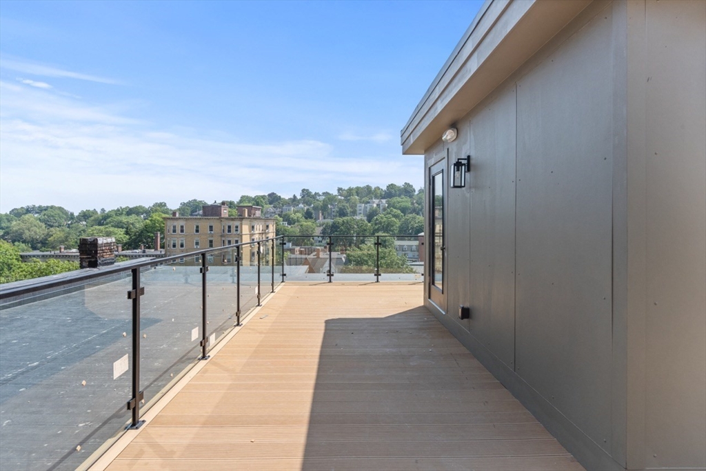 1580 Beacon St, Corey Hill