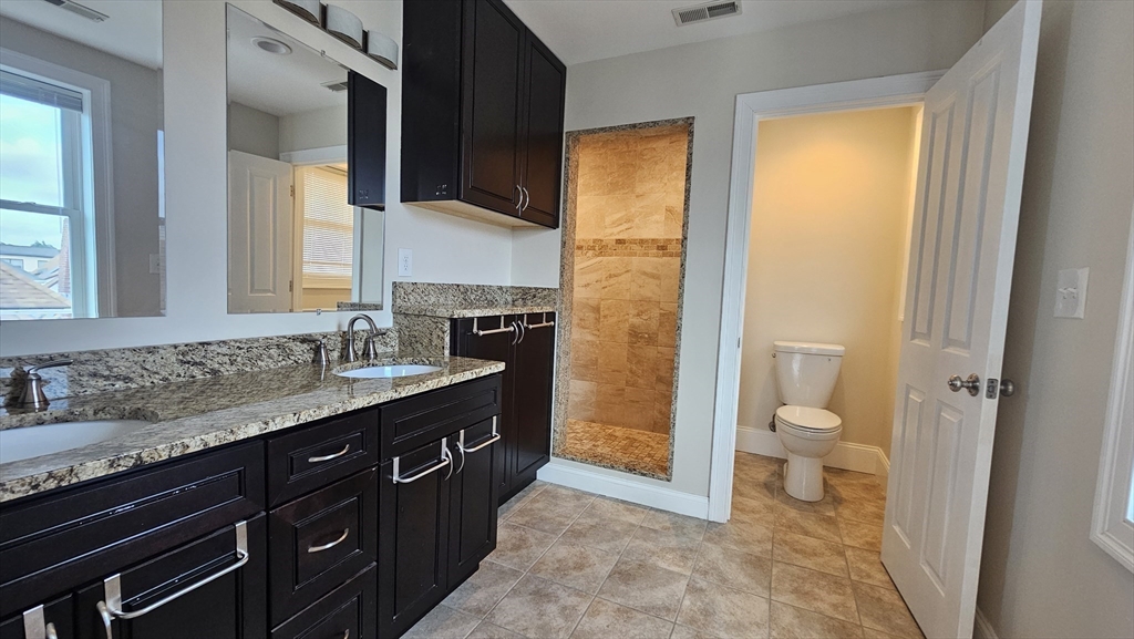 43 Hammond St, Waltham