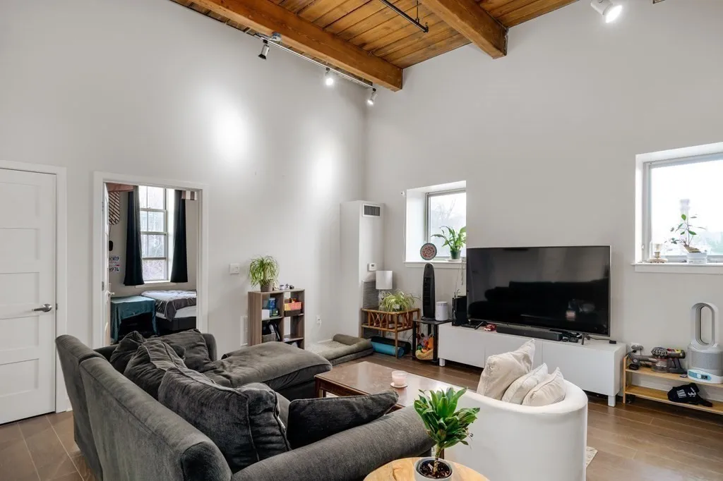 156 Ter, Mission Hill