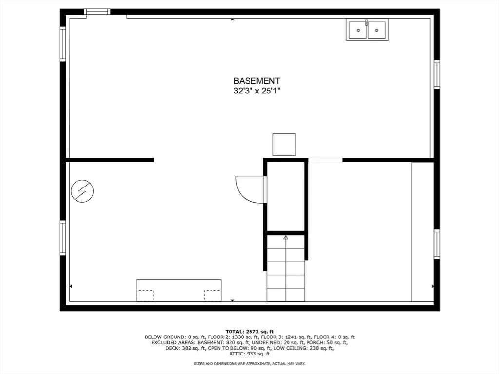 767 Walnut St, Lynnfield