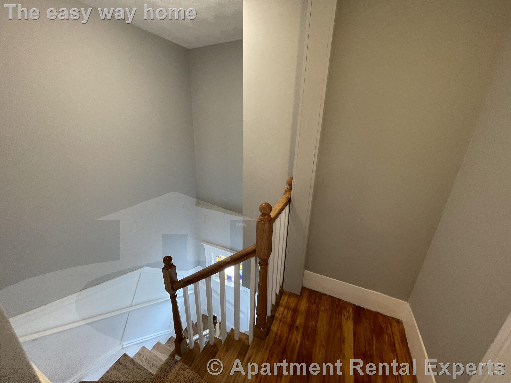 35 Cameron Ave, Davis Square