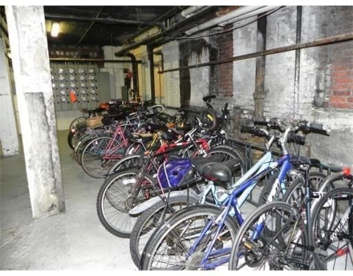 10 Jamaicaway, Jamaica Plain