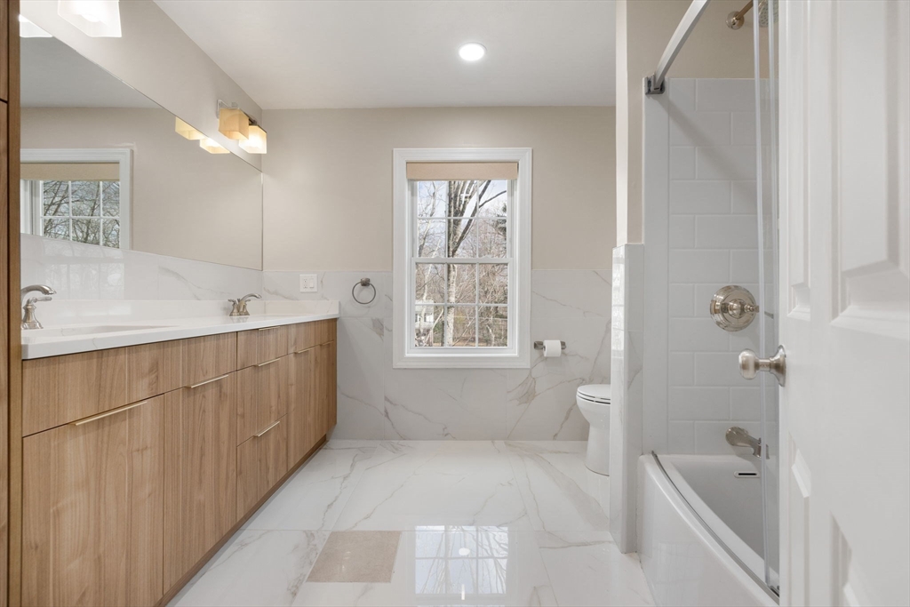 60 Shufelt Rd, South Walpole