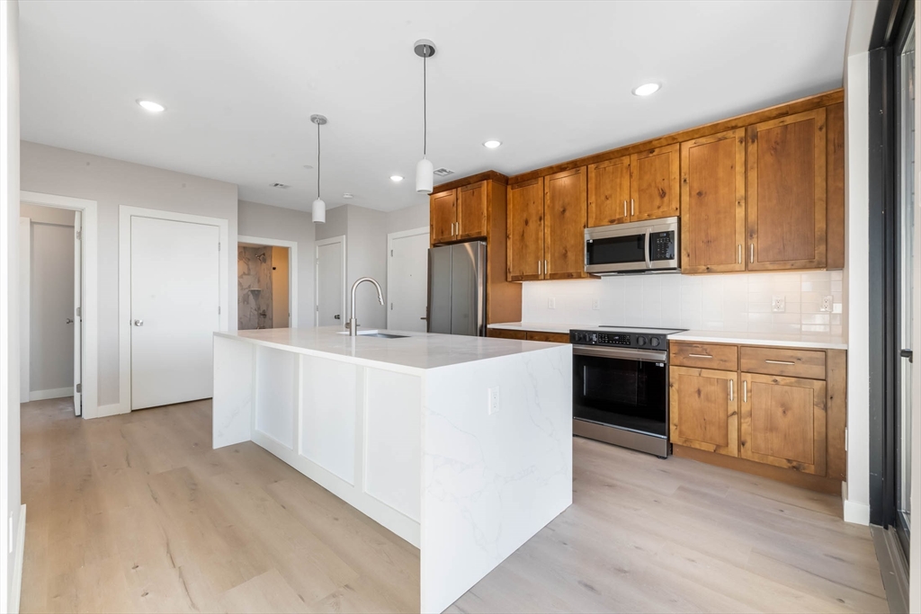 400 W Broadway, South Boston