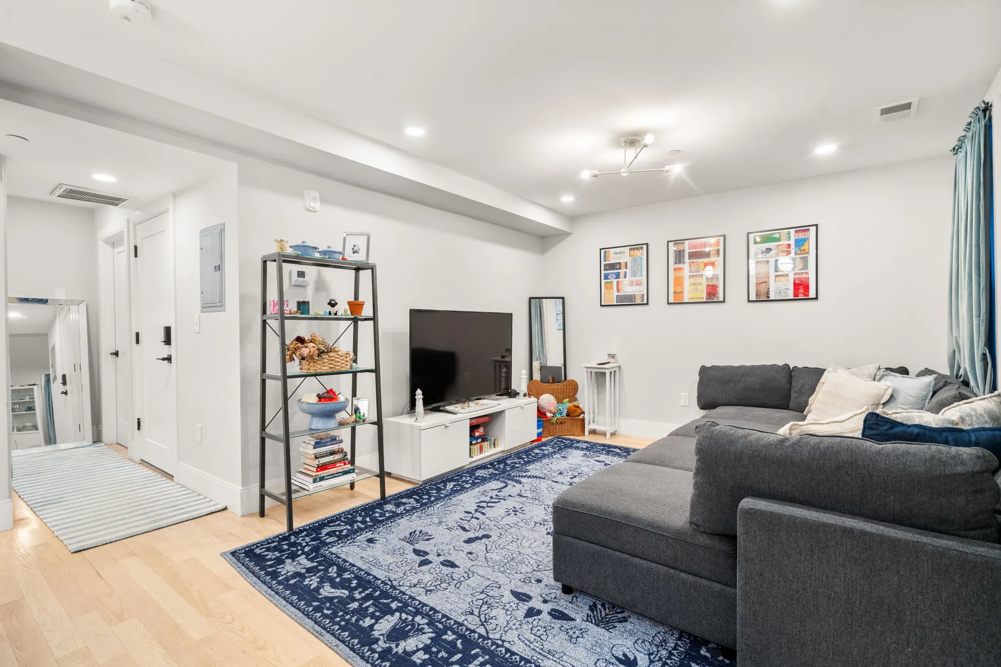 10 Lamson Ct, East Boston