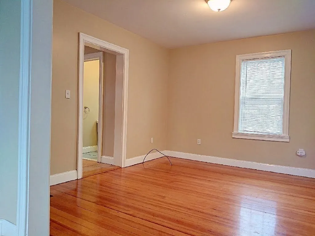 78 Summer St, Weymouth