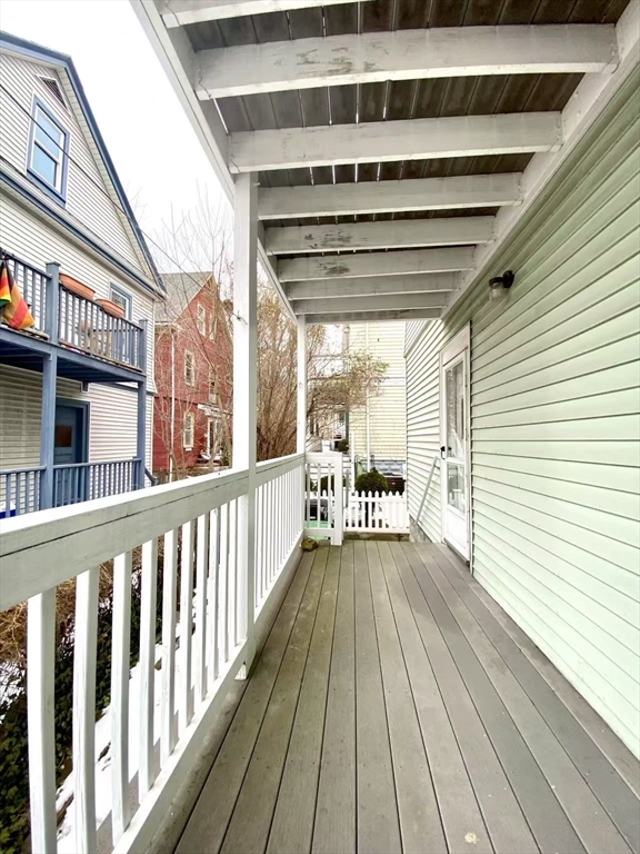 2 Dickson St, Somerville