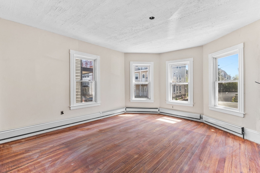 109 Davis St, New Bedford