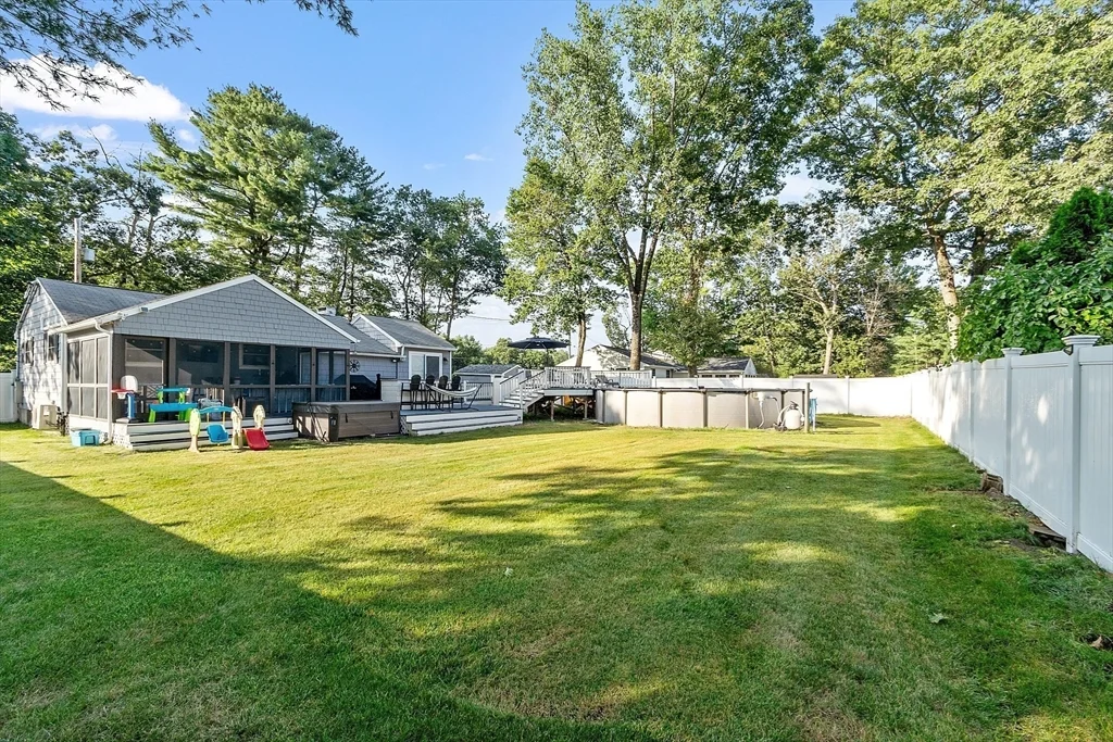 963 South St, Tewksbury