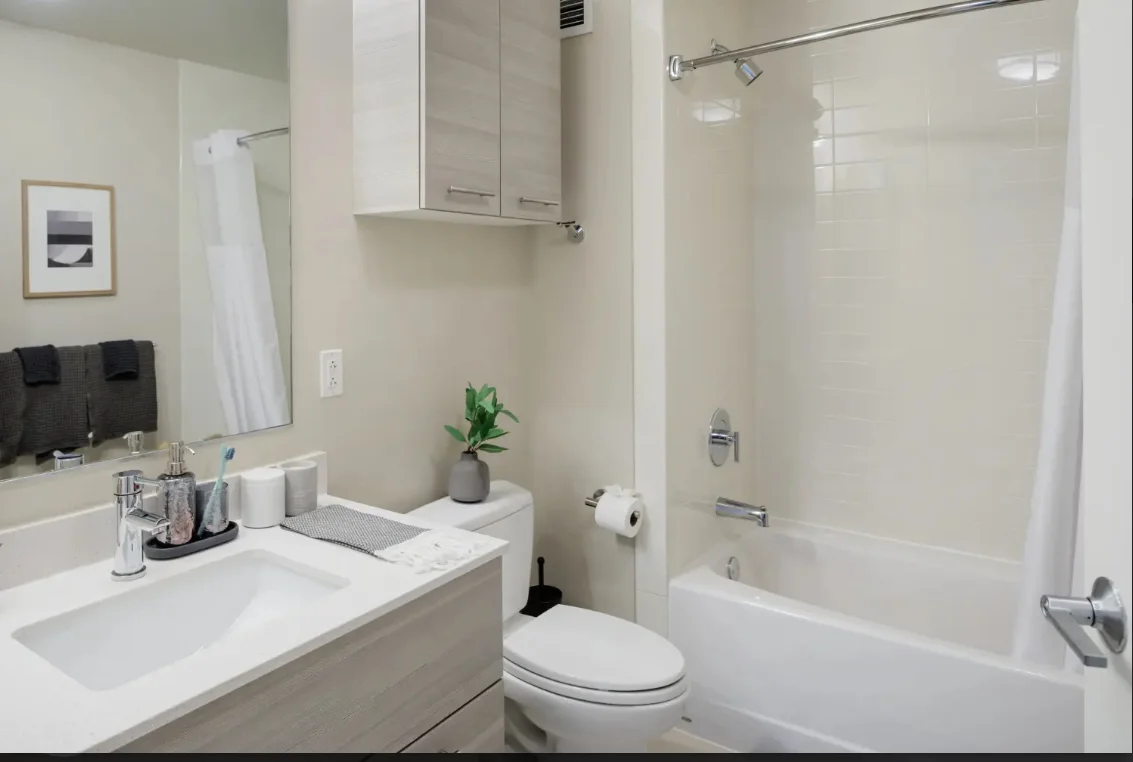 665 Washington St, Downtown