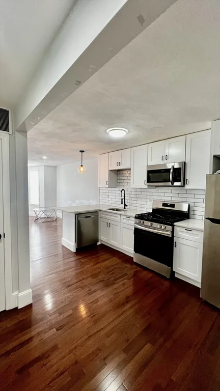 397 Chelsea St, East Boston