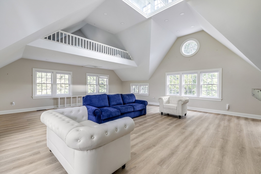 171 Marsh St, Belmont