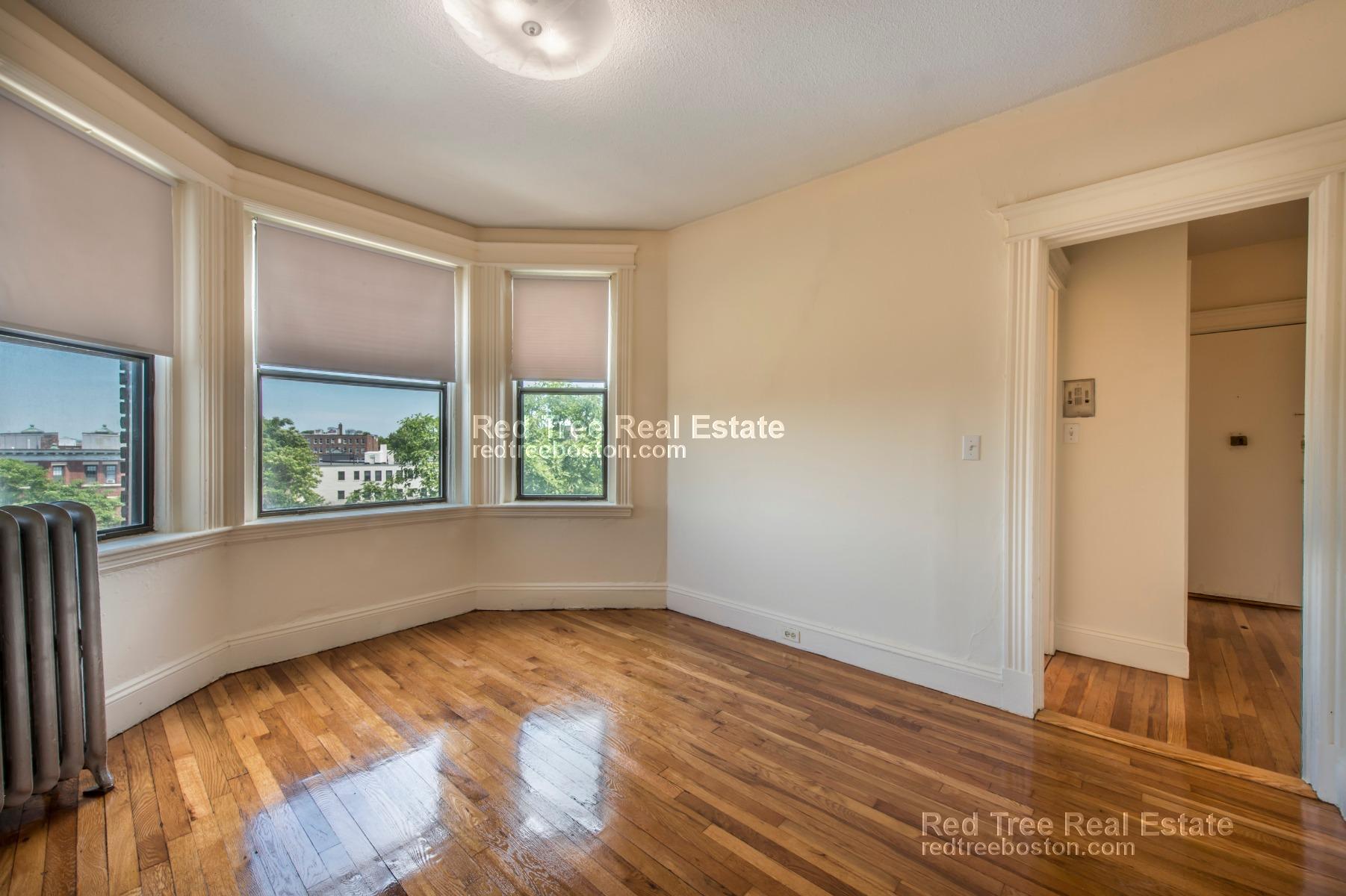 1152 Commonwealth Ave, Allston