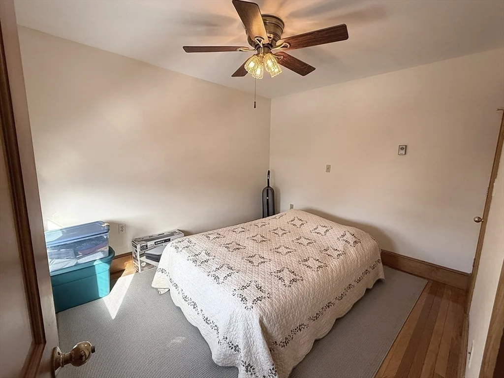 93 Russell St, Quincy