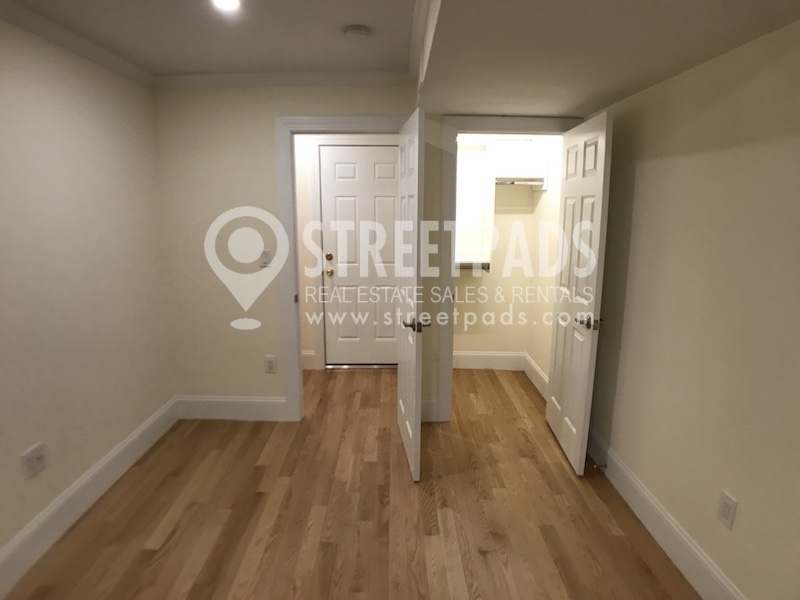 100 Kilsyth Rd, Brighton