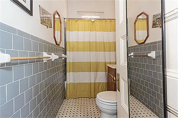 591 Beacon St, Fenway