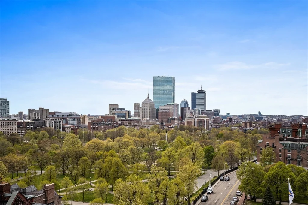 21 Beacon St, Downtown