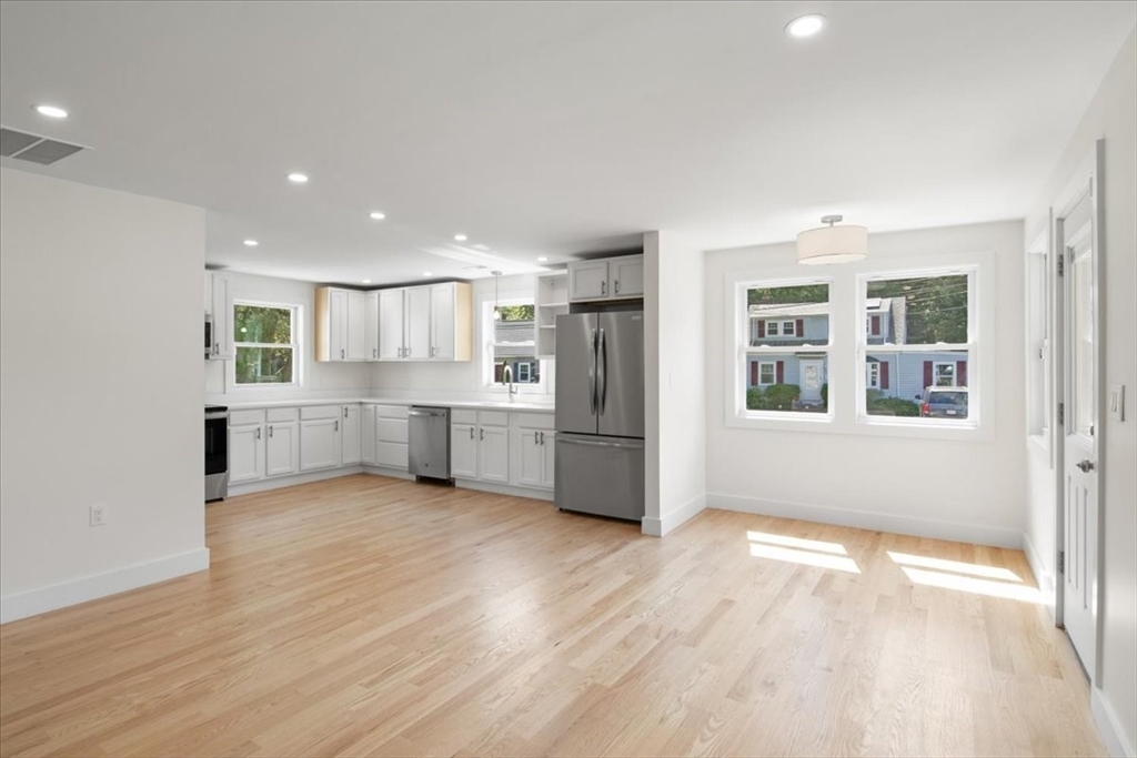 3 Cummings Cir, Randolph