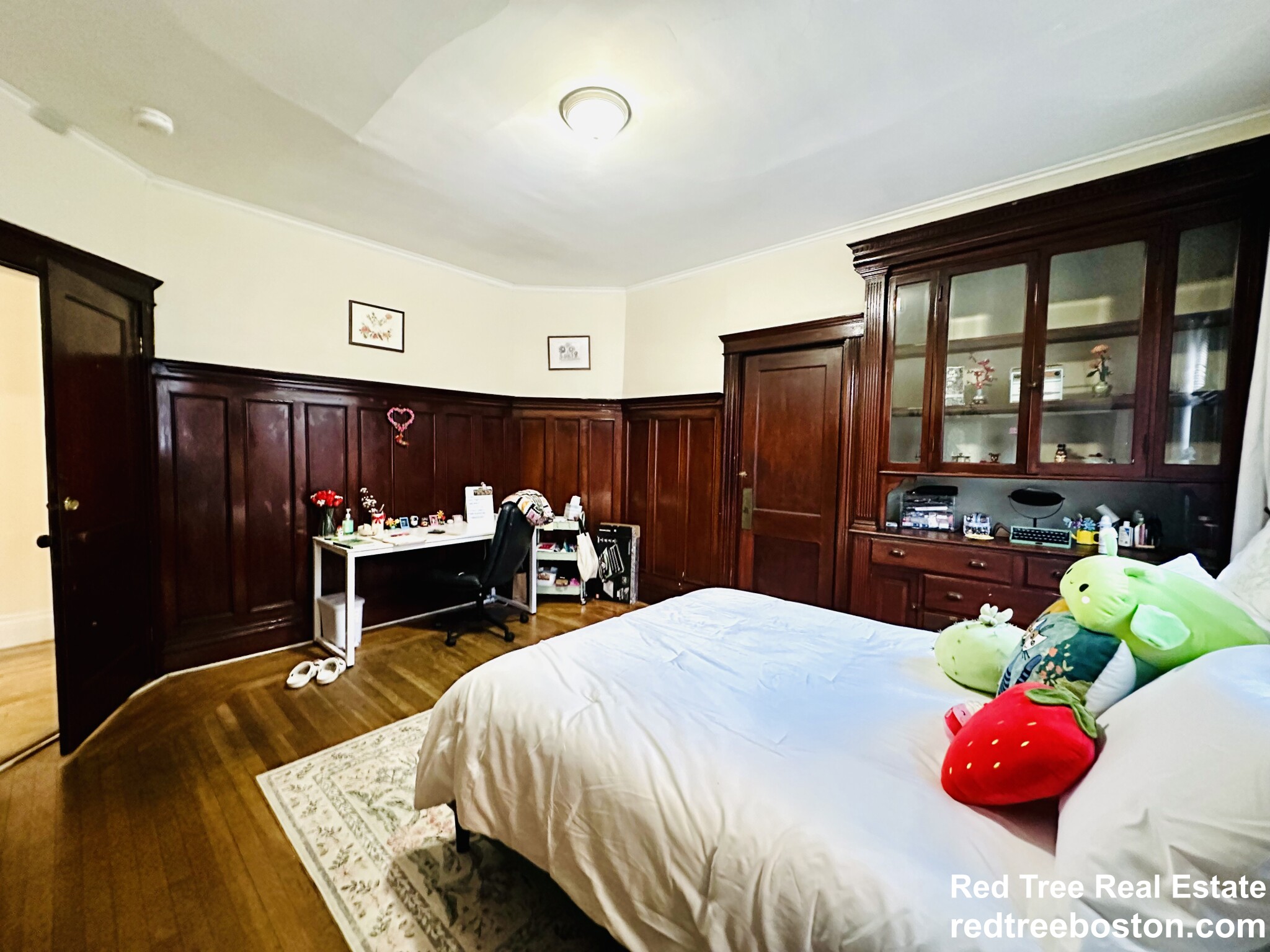 11 Euston St, Brookline