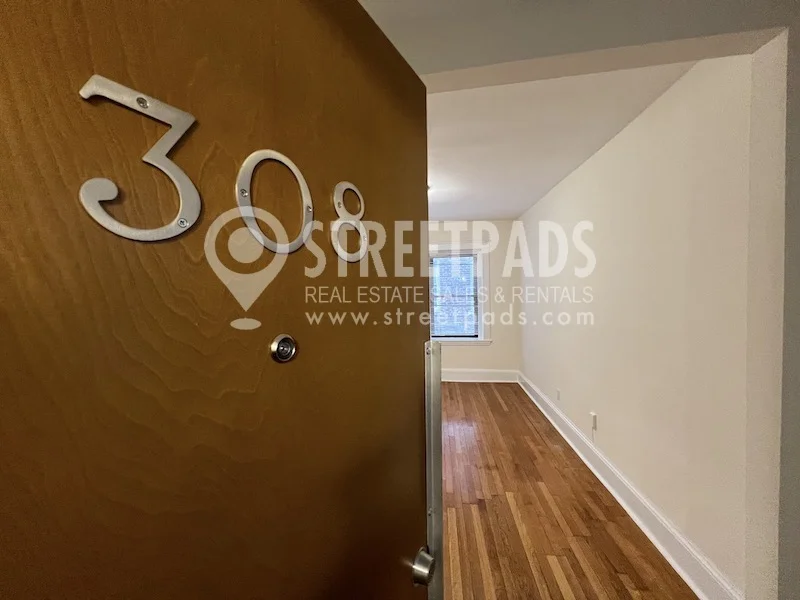 1315 Commonwealth Ave, Allston