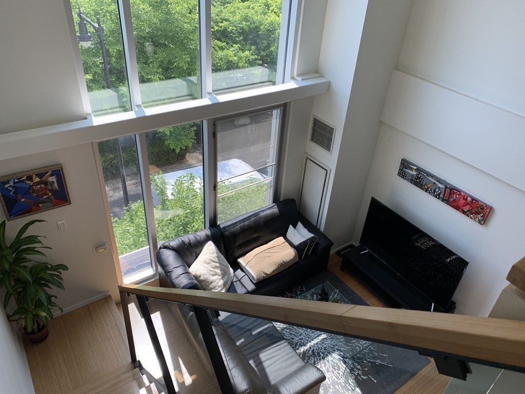 1 Earhart, East Cambridge