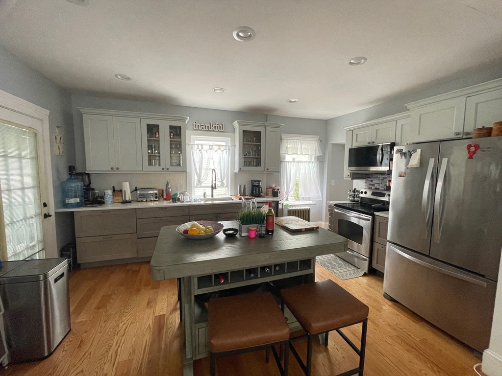 41 Webster St, Wollaston