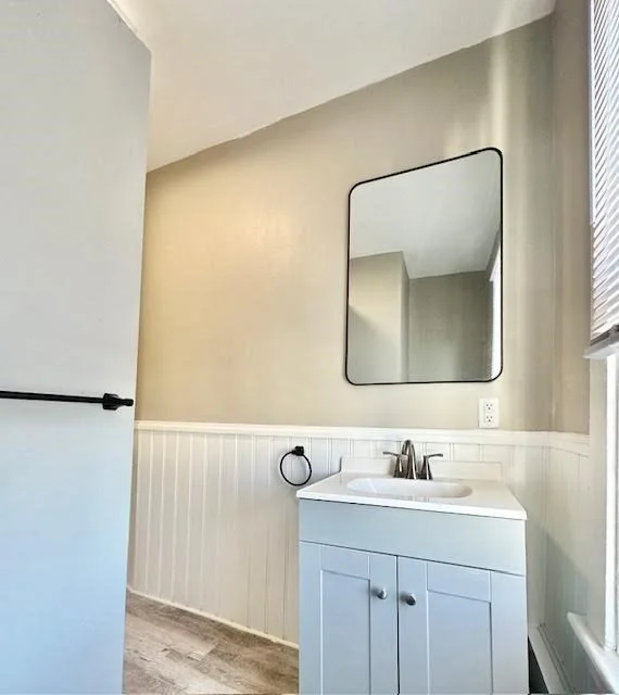 653 Brock Ave, New Bedford