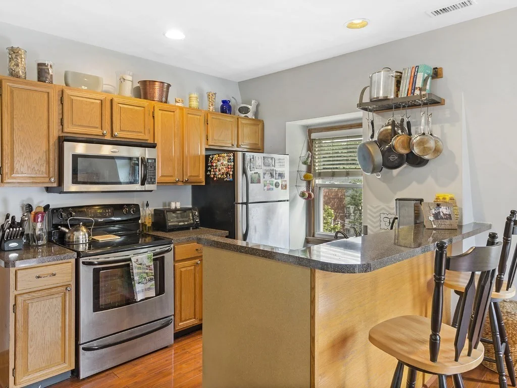 14 Arlington St, East Somerville