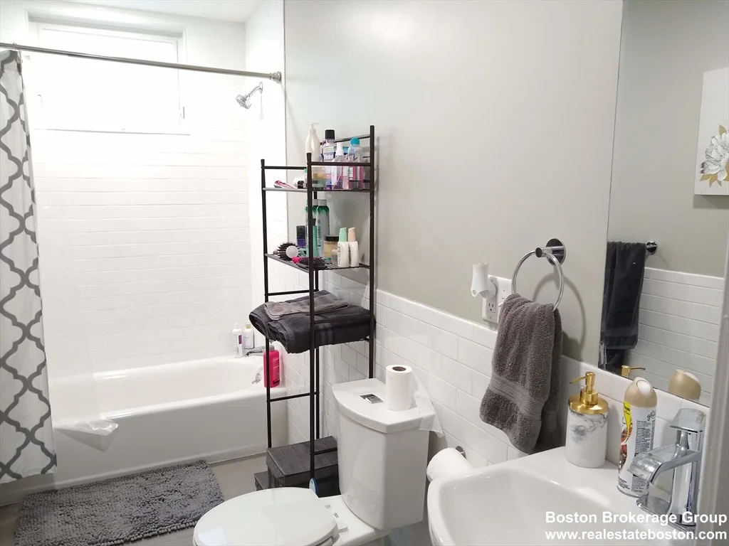 17 Ashley, Jamaica Plain