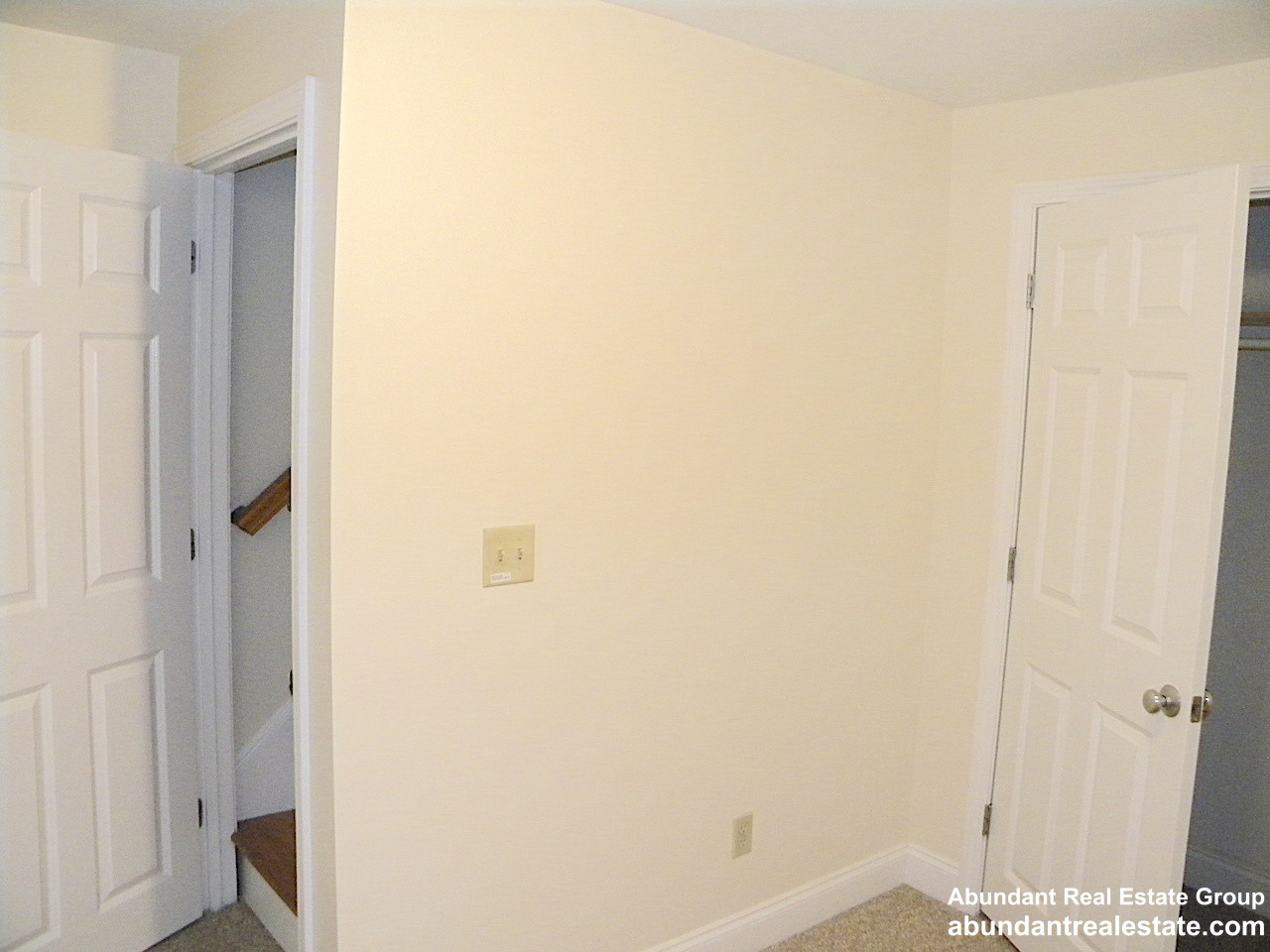 11 Dell Ave, Medford