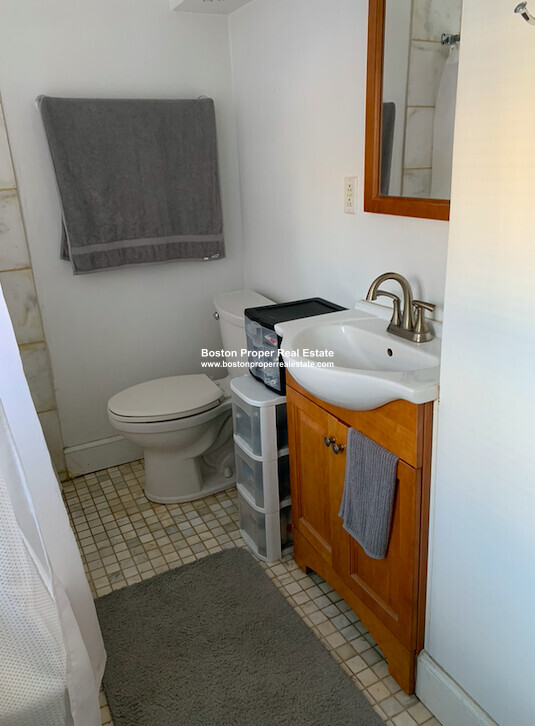 1748 Beacon St, Brookline