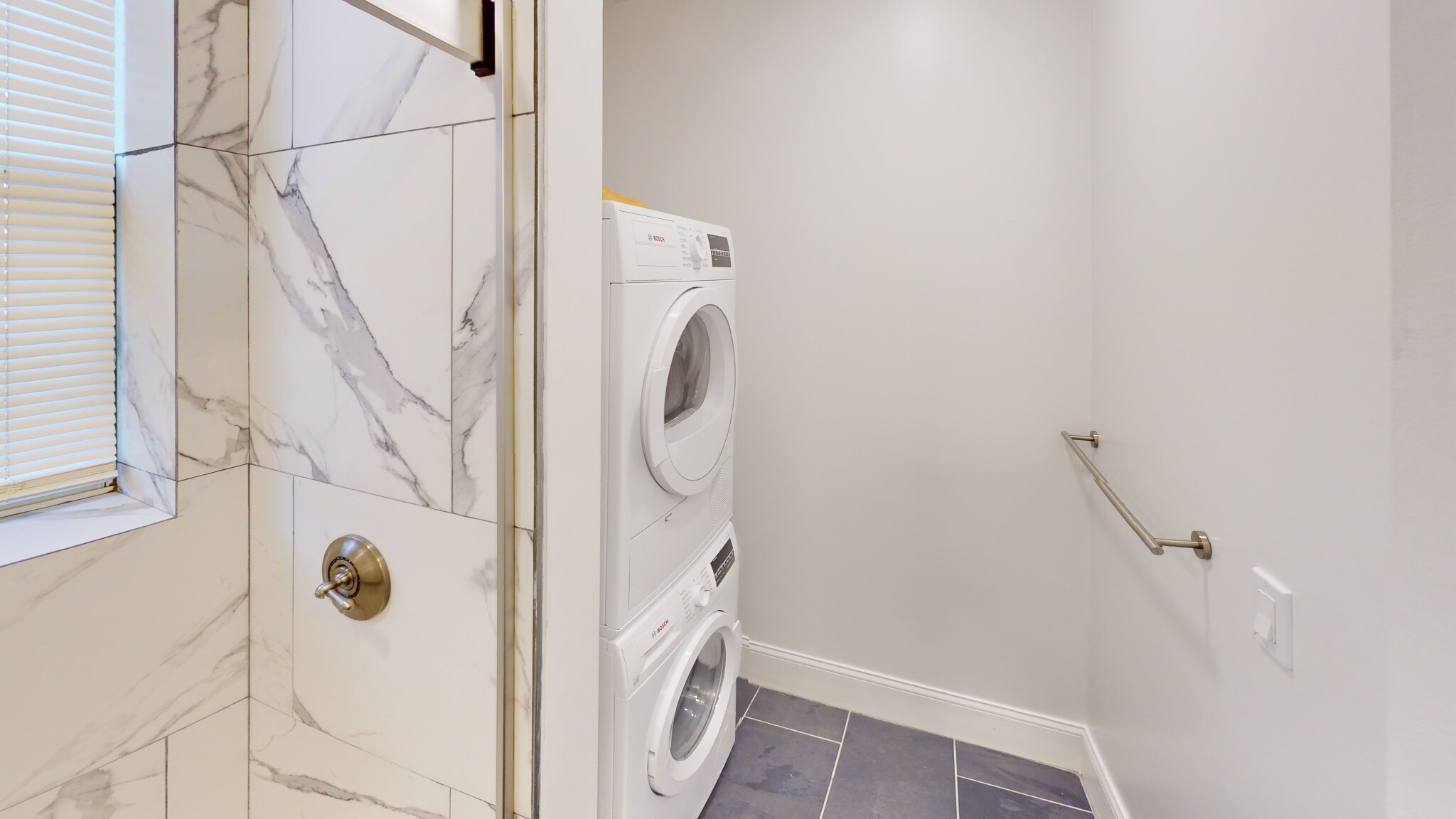 124 Peterborough St, Fenway