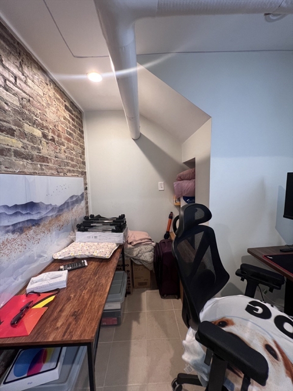 475 Broadway, Medford