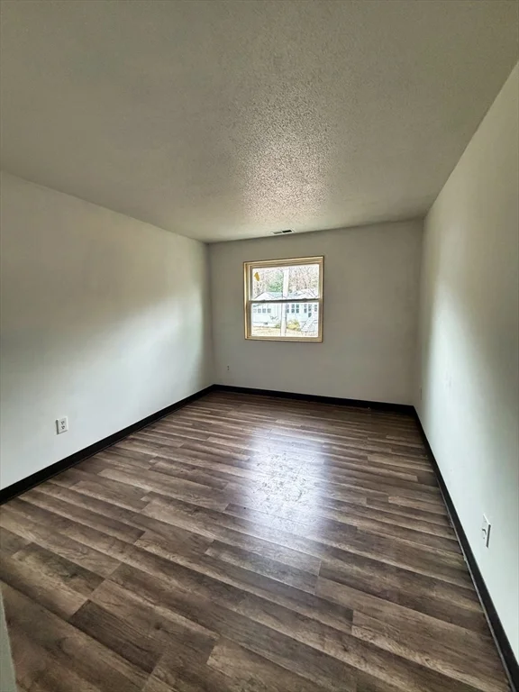 75 Scotch Pond Pl, Quincy