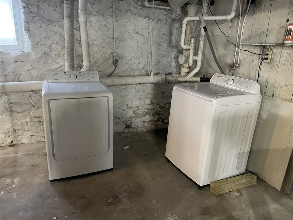 6 Brattle St, North Worcester