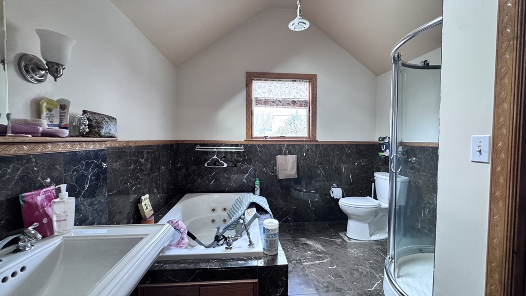 298 Langley Rd, Newton