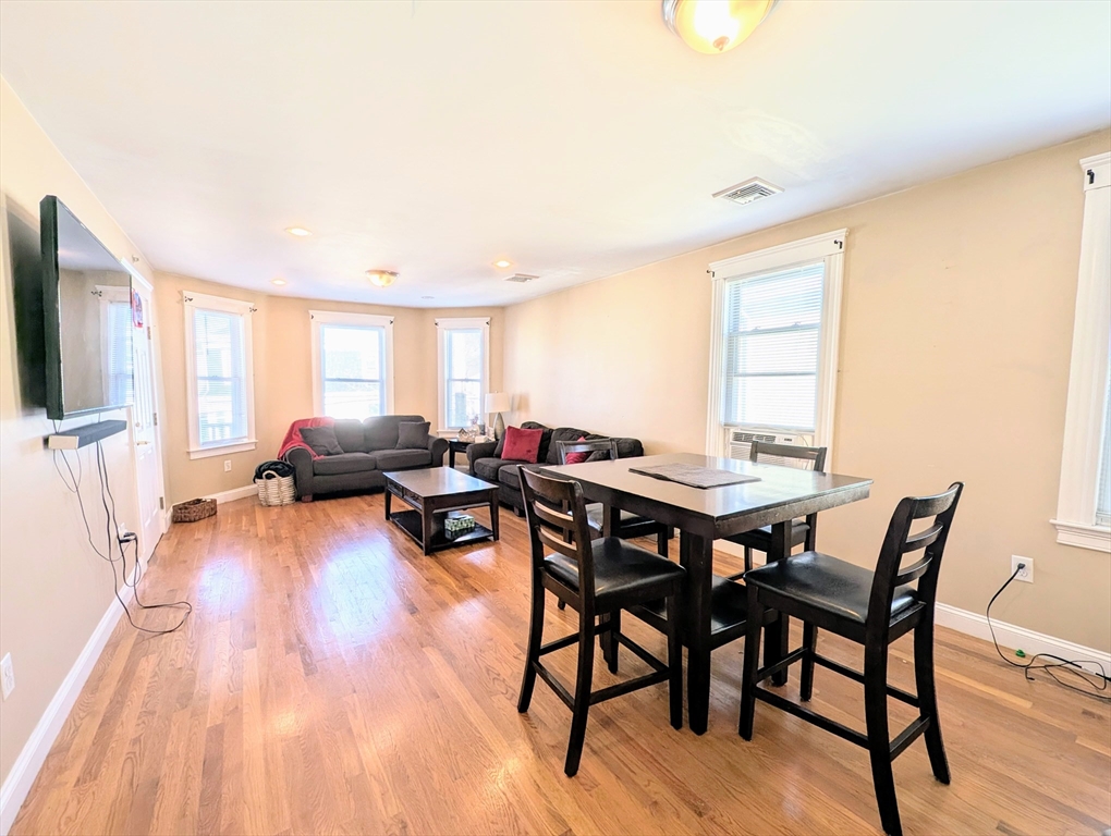 20 Warren St, Peabody