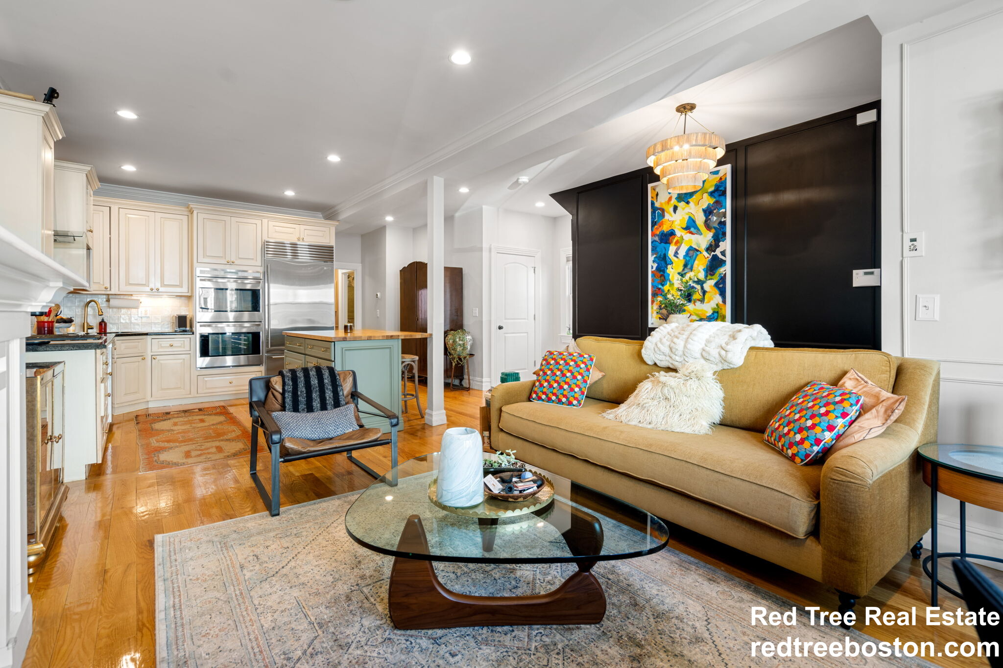 687 East 6th St, South Boston