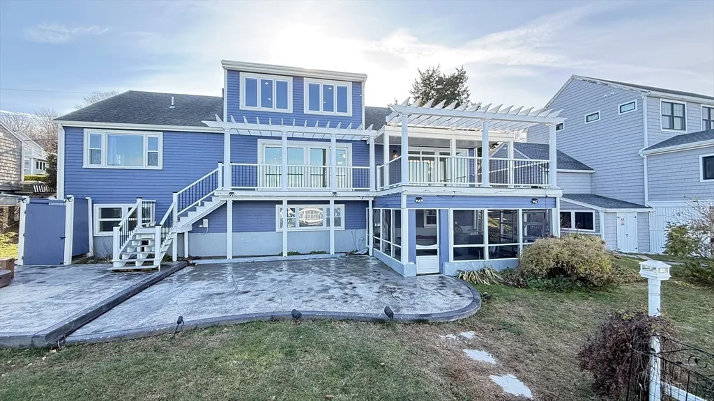 85 Regatta Rd, North Weymouth