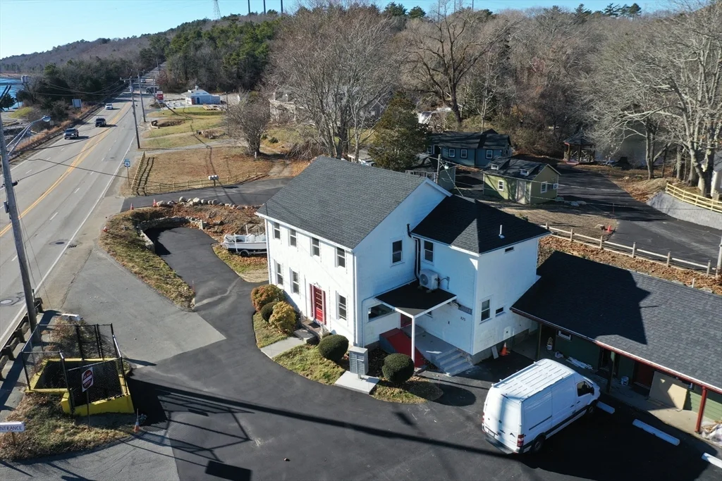 825 Scenic Hwy, Bourne