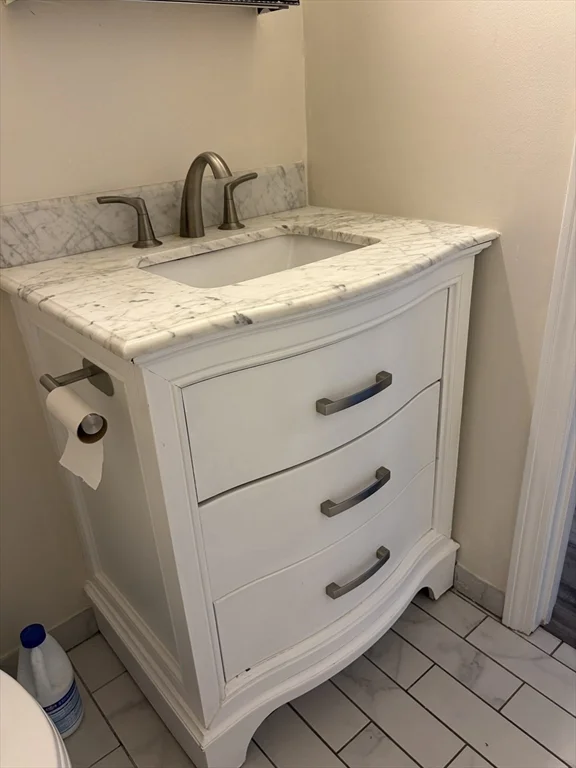 3 Dailey St, Attleboro