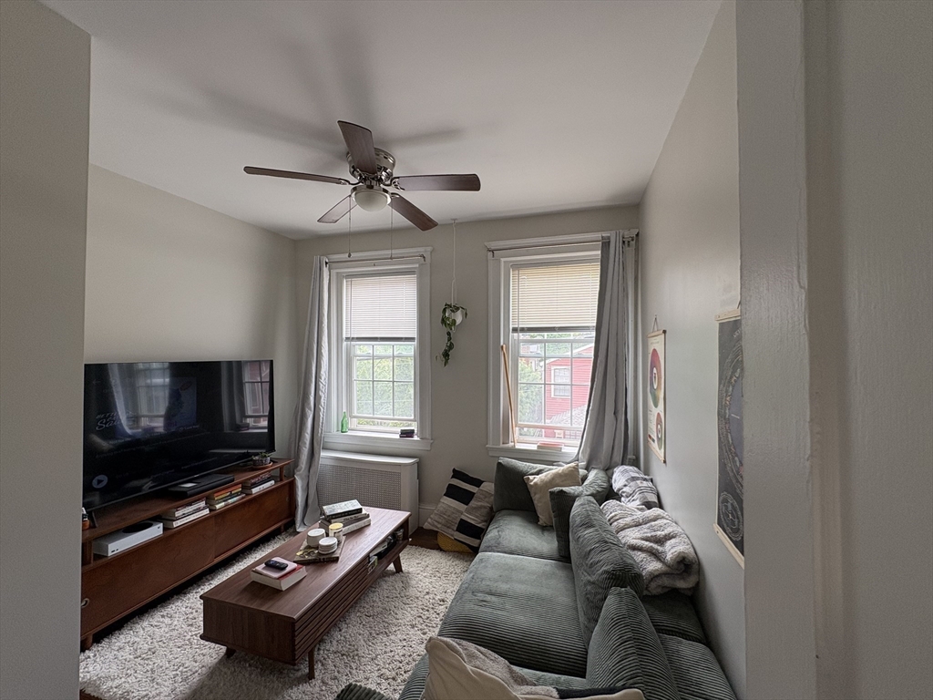 996 Chestnut St, Newton Upper Falls