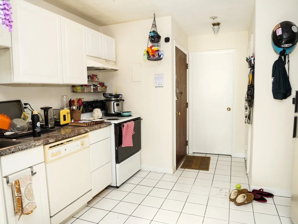 1027 Commonwelath Ave, Allston