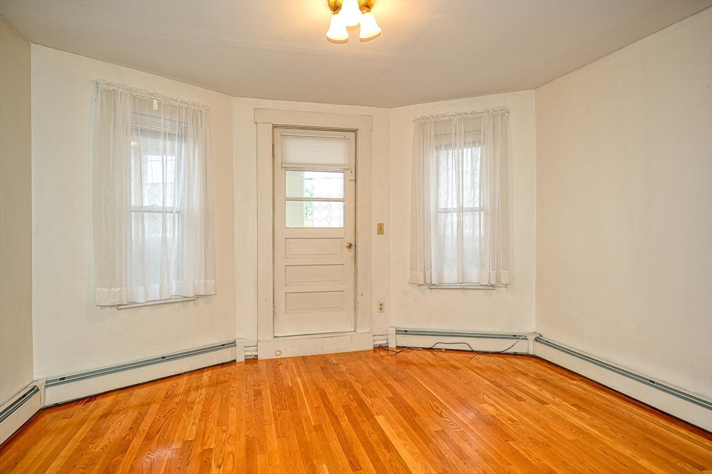 91 Arlington St, Watertown