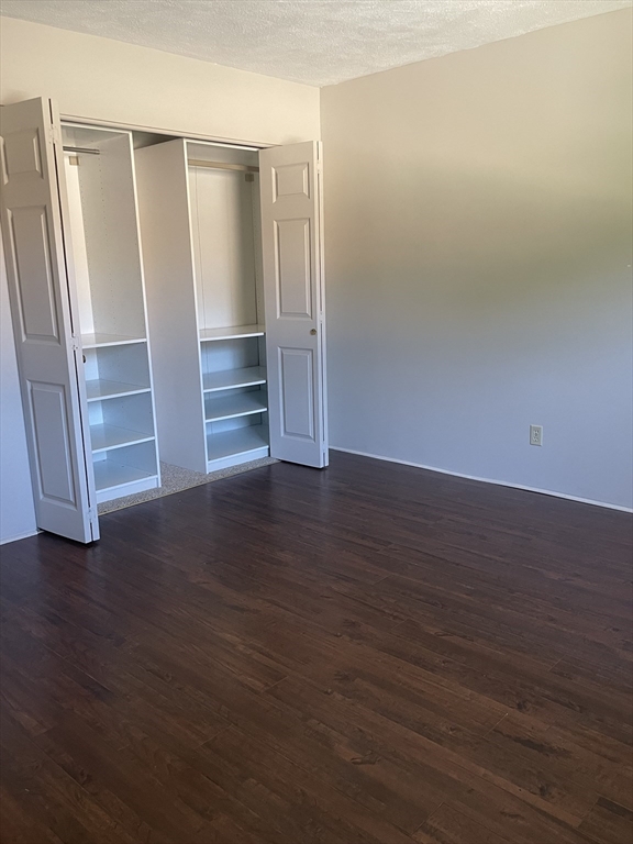310 Brook Village Rd, Nashua